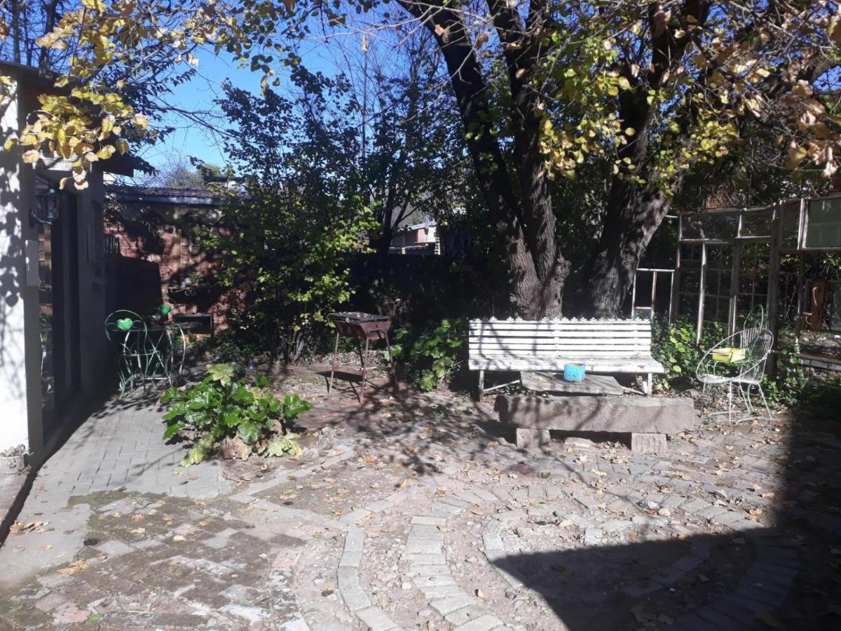 The Green Acorn Guest House Ficksburg Εξωτερικό φωτογραφία