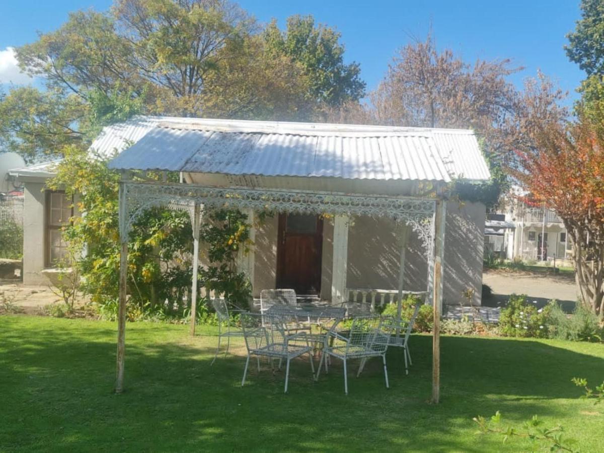 The Green Acorn Guest House Ficksburg Εξωτερικό φωτογραφία